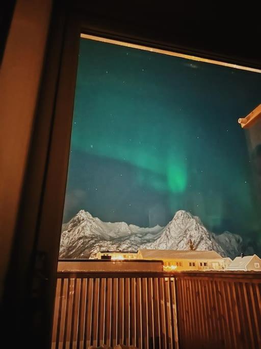 Apartmán Koselig Toppleilighet Med Fantastisk Utsikt Svolvær Exteriér fotografie